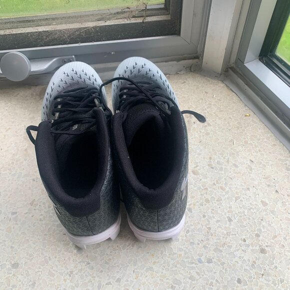 Under Armour Men's Spotlight Franchise 4.0 RM Football Cleats For Sale , Size 15 - Picture 5 of 6